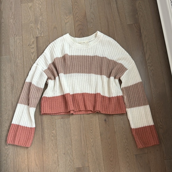 Colorblock Knit Sweater - Picture 2 of 5